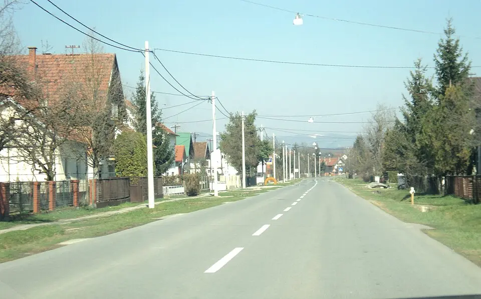 Kép: Sokac121 · CC BY-SA 3.0 Gradac (Pleterniceszentmiklós)