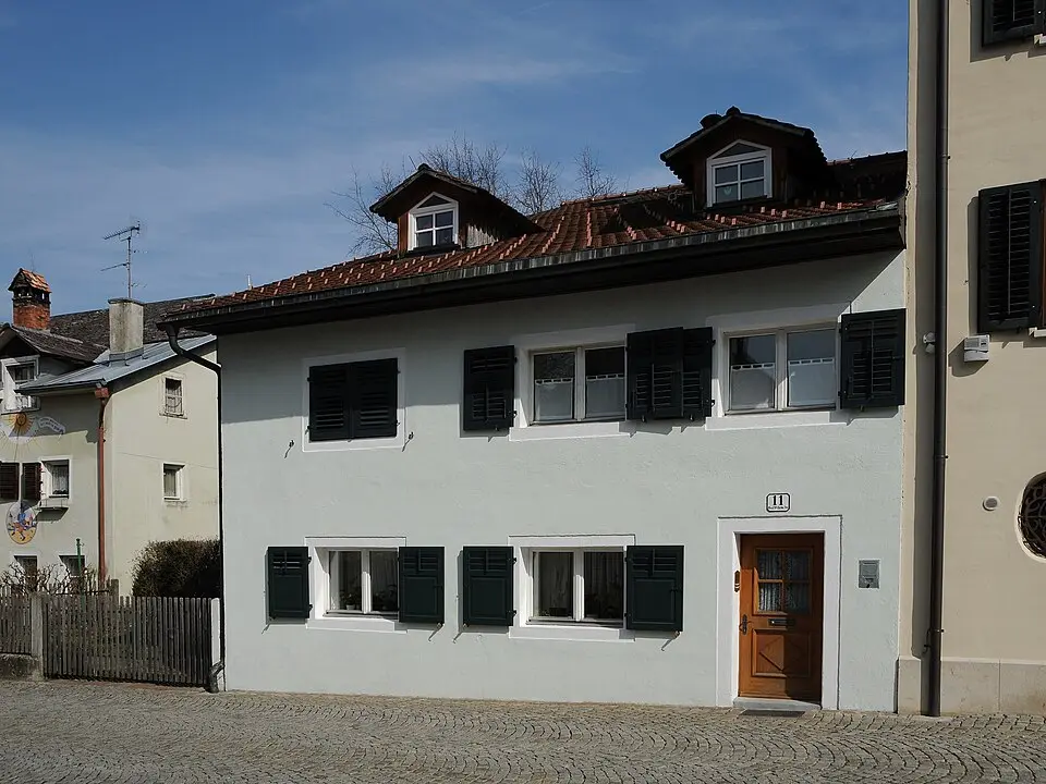 Graf-Wilhelm-Straße 11