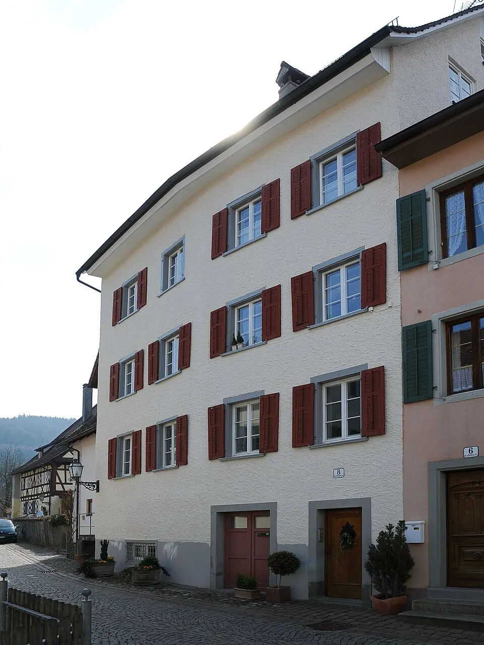 Graf-Wilhelm-Straße 8