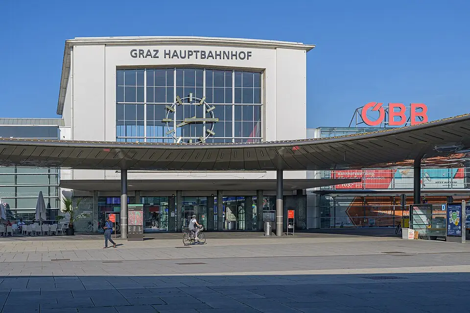 Slika: Isiwal · CC BY-SA 4.0 Aufnahmsgebäude Graz Hauptbahnhof