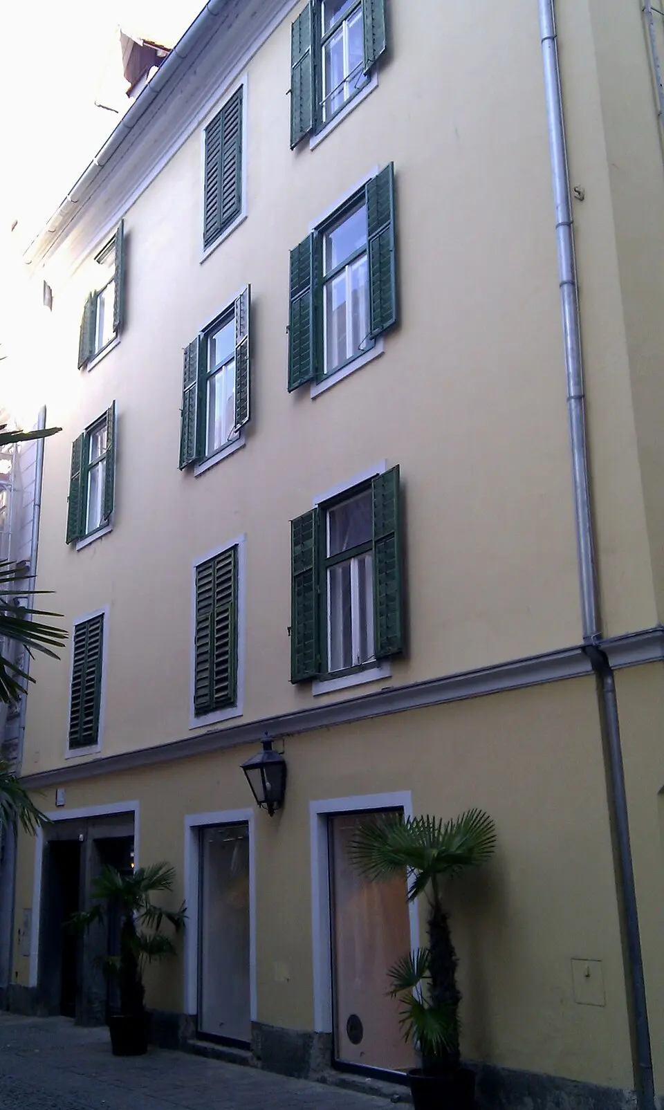 Bürgerhaus, Innenhof mit angrenzendem Treppenhaus