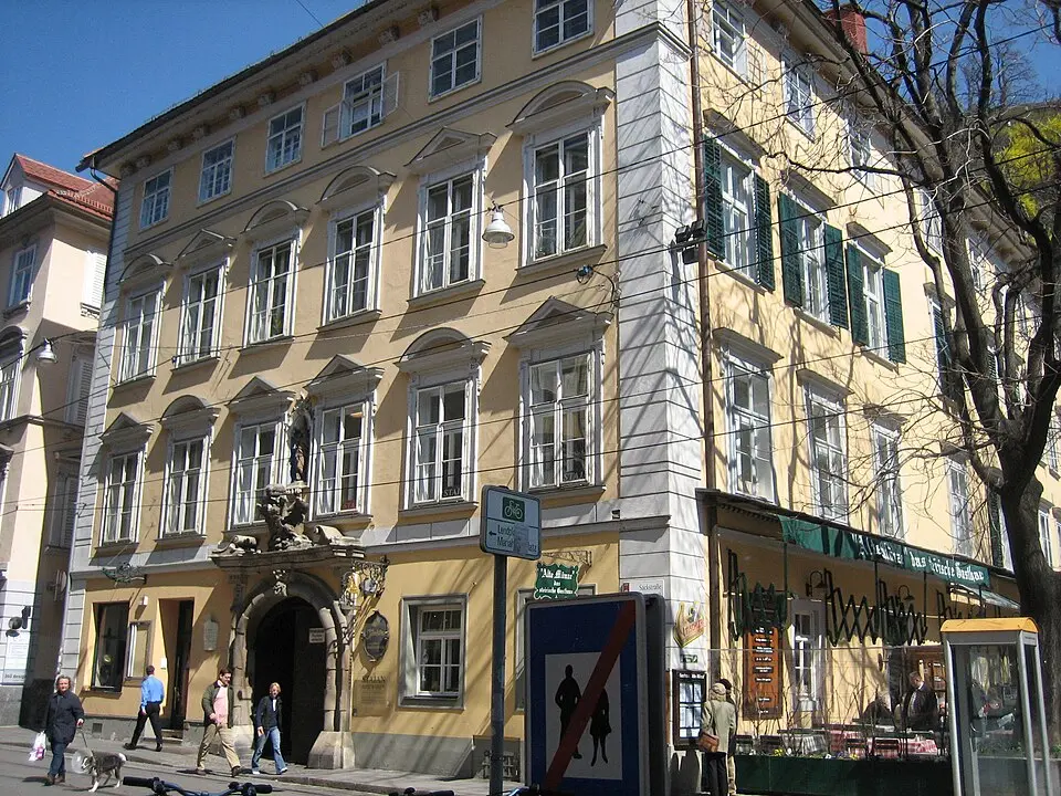 Obrázok: E.mil.mil (talk) · CC BY-SA 3.0 AT Alte Post, ehem. k.k. Münzhaus