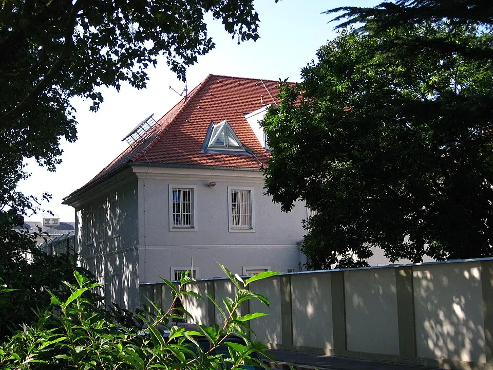 Strafanstalt, Freigängerhaus