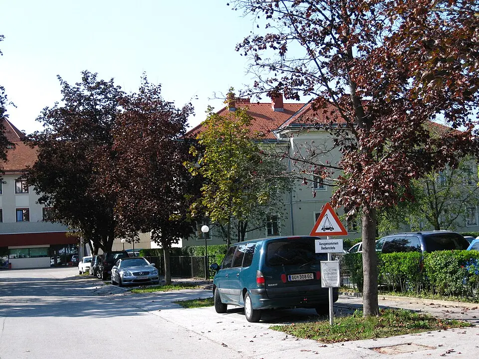 Zwei Personalhäuser