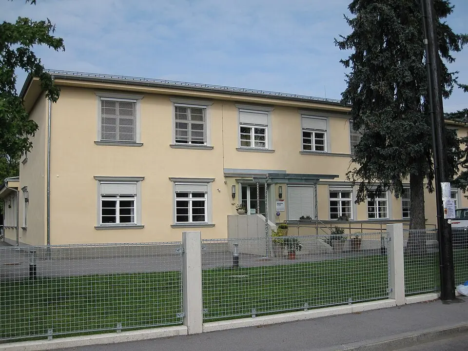 Ehemaliges Sendehaus St. Peter (Hort, Kreativwerkstätten - Jugend am Werk)