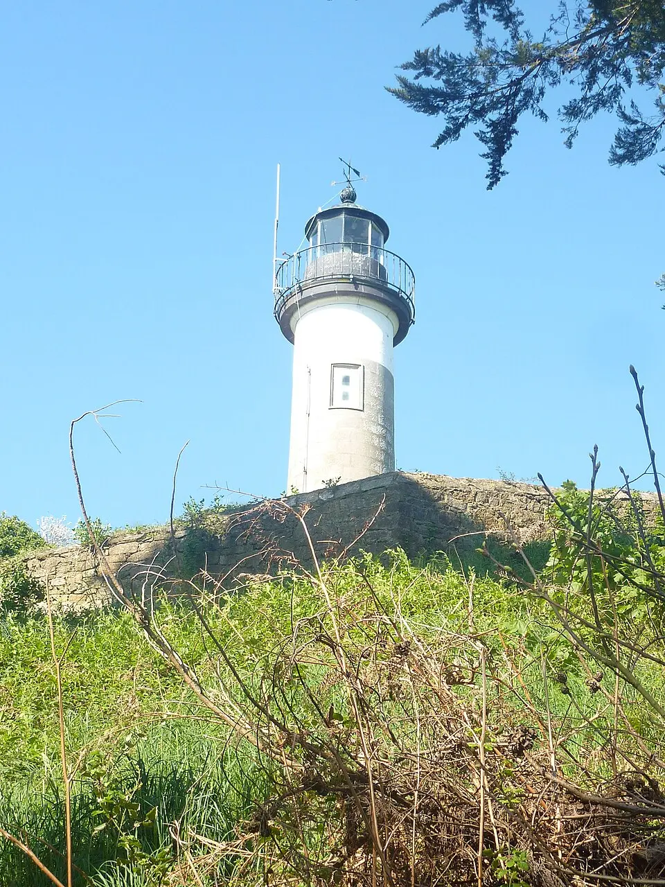 phare de l'Île Tristan