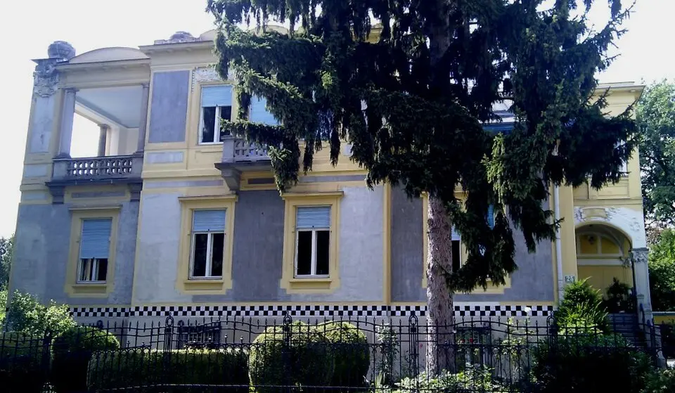 Obrázok: Andi oisn · CC BY-SA 3.0 Villa/Landhaus