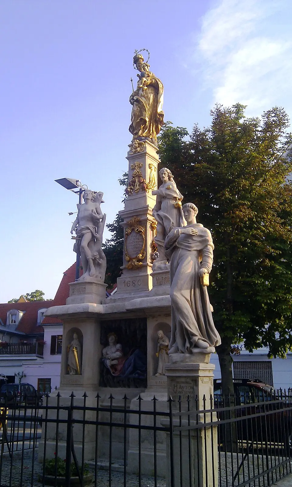 Pest-, Mariensäule