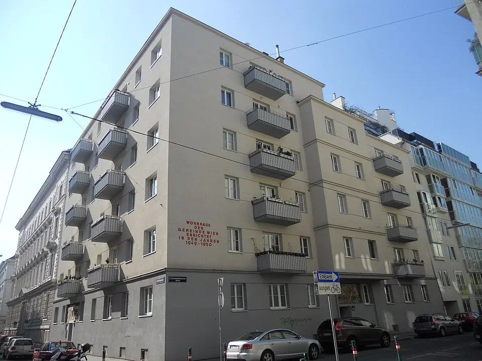 Gemeindebau Strohgasse 14f