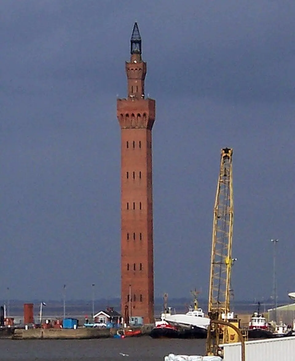 Image: David Wright (Uploaded by User:PeterJewell) · CC BY-SA 2.0 Grimsby