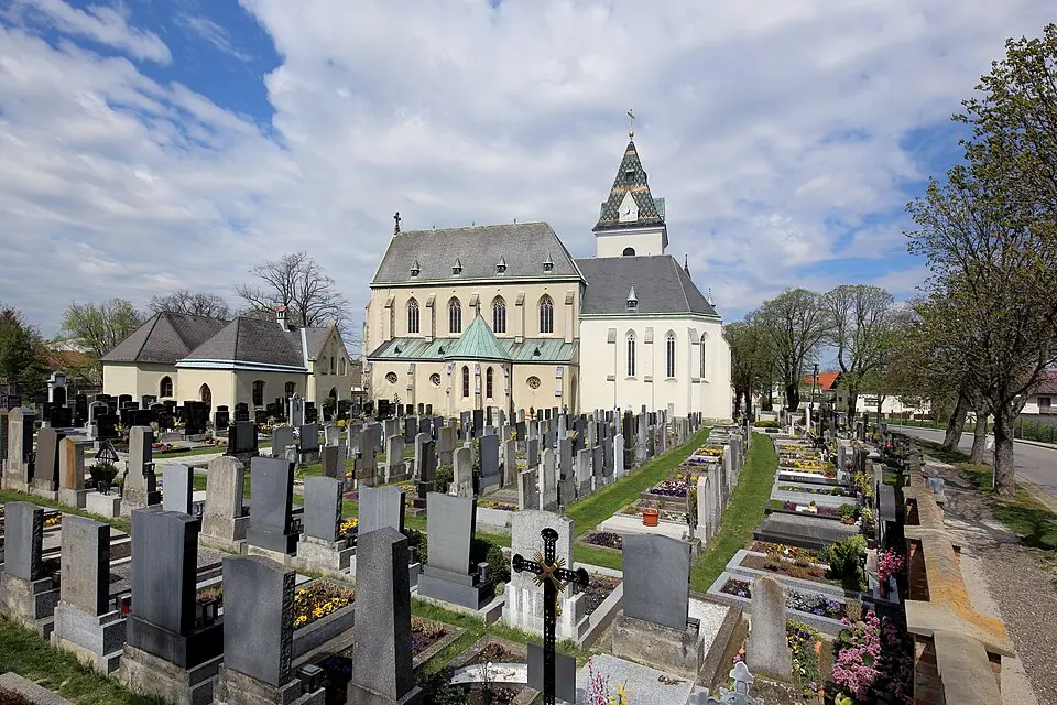 Slika: C.Stadler/Bwag · CC BY-SA 4.0 Friedhofsanlage