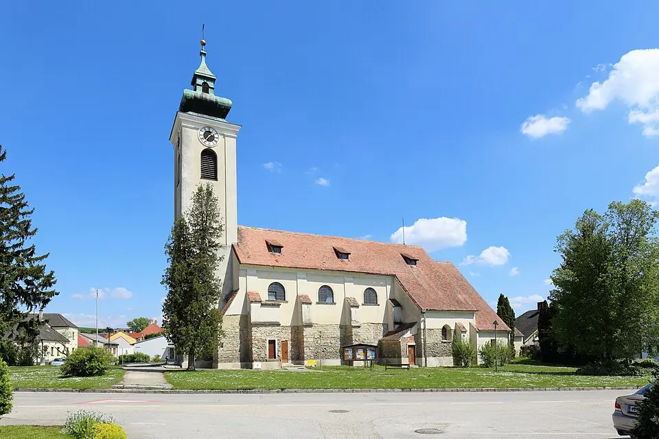 Slika: C.Stadler/Bwag · CC BY-SA 4.0 Pfarrkirche Großmugl