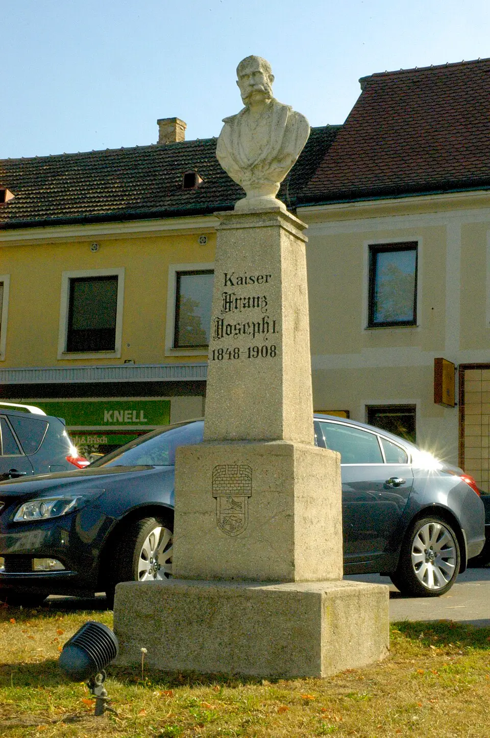 Image: Manfred Kuzel · CC BY-SA 3.0 Kaiser Franz-Joseph Jubiläums-Denkmal Großweikersdorf