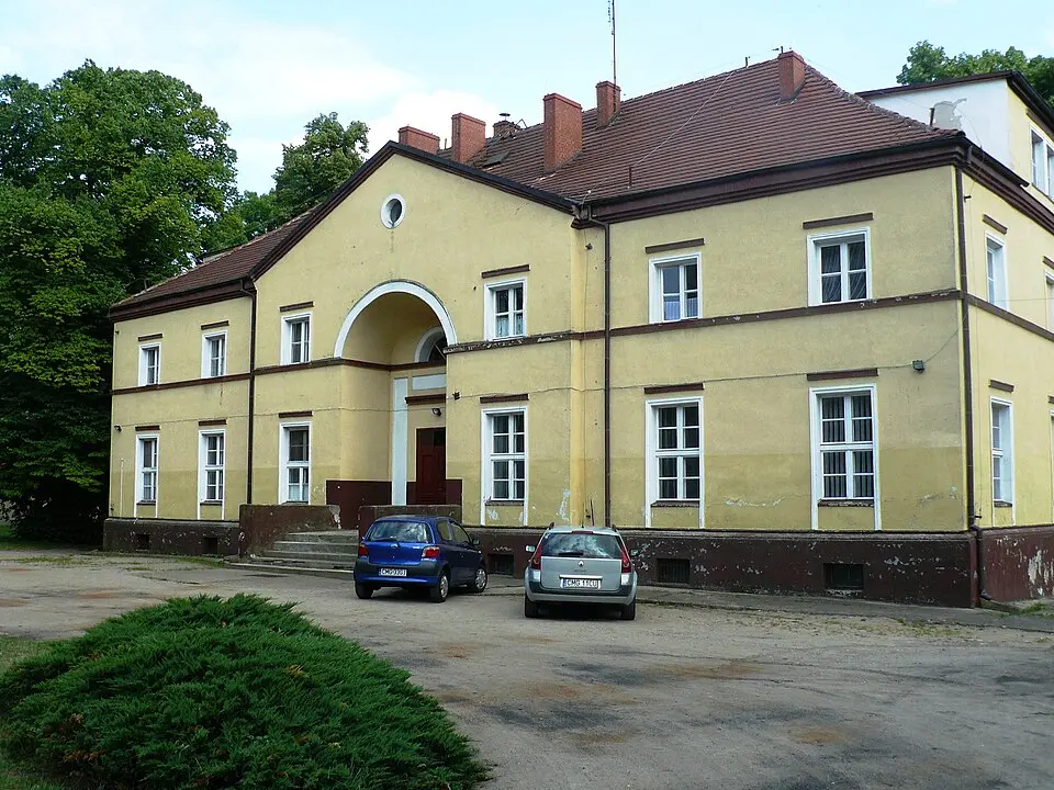 Pałac w Grocholinie