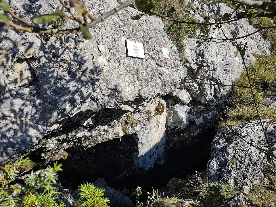 Grotta della Faja