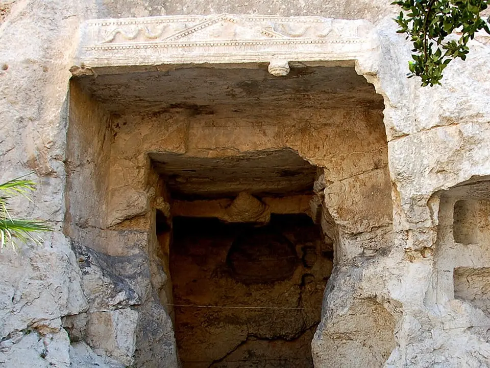 grotta della Vipera