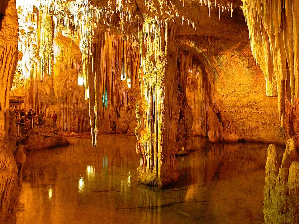 grotte de Neptune