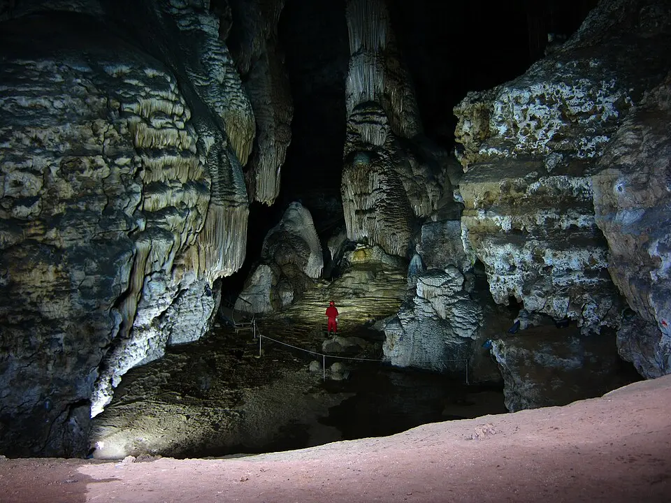 Grotta di Su Marmuri