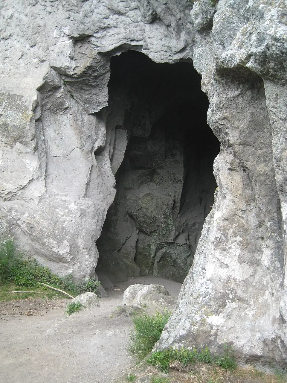 grotte du Sarcouy