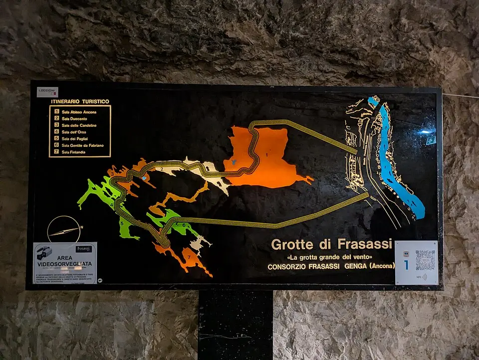 grottes de Frasassi
