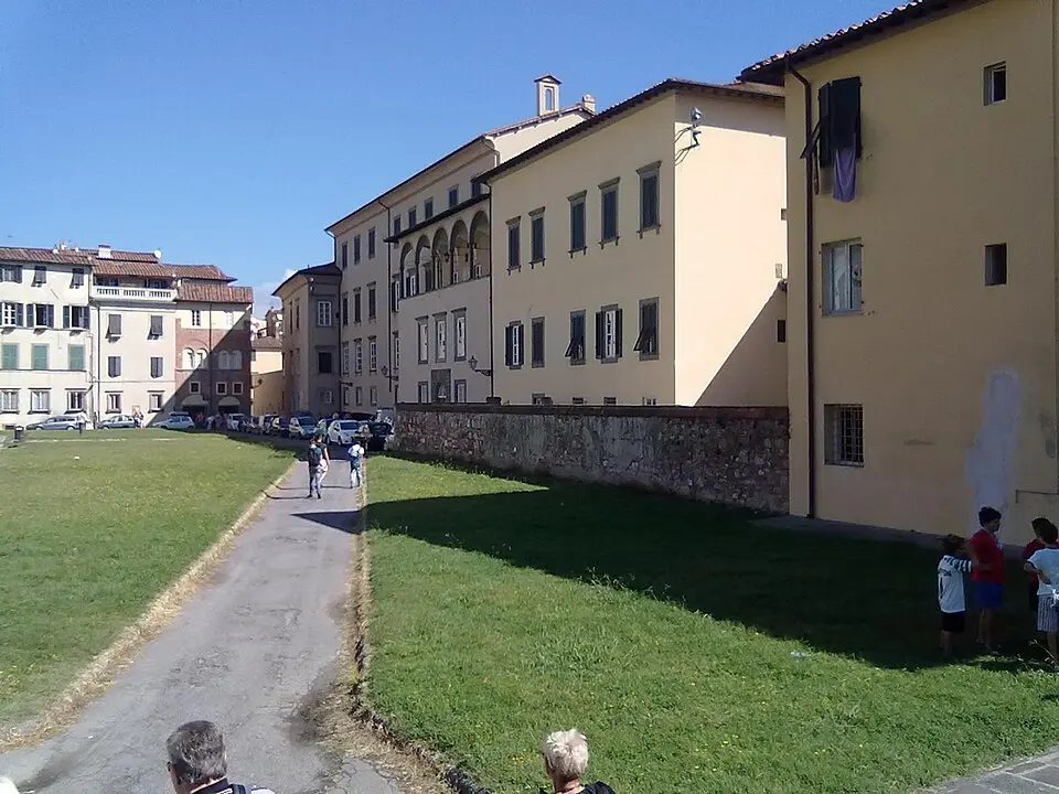 palais archiépiscopal de Lucques