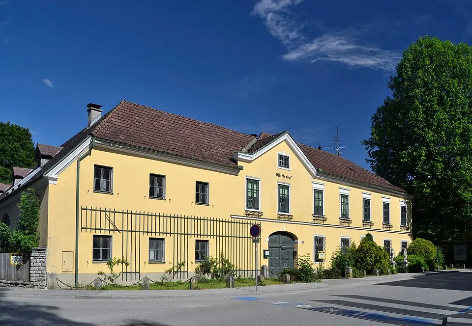 Bild: Herzi Pinki · CC BY-SA 3.0 Wohnhaus, Gstettenhof