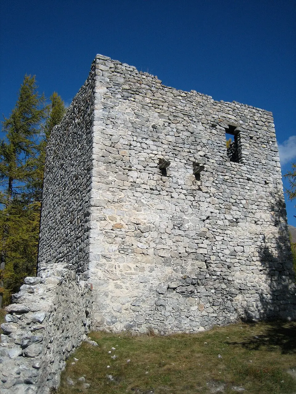 Guardaval Castle