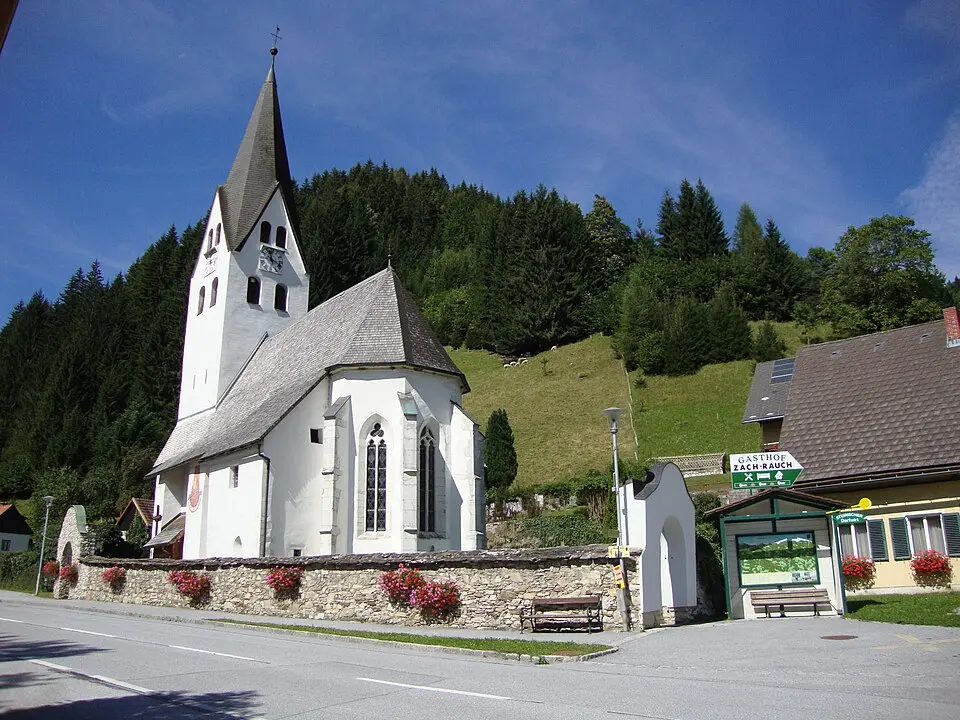 Bild: Steinbergjohann · CC BY-SA 3.0 AT Pfarrkirche Salla
