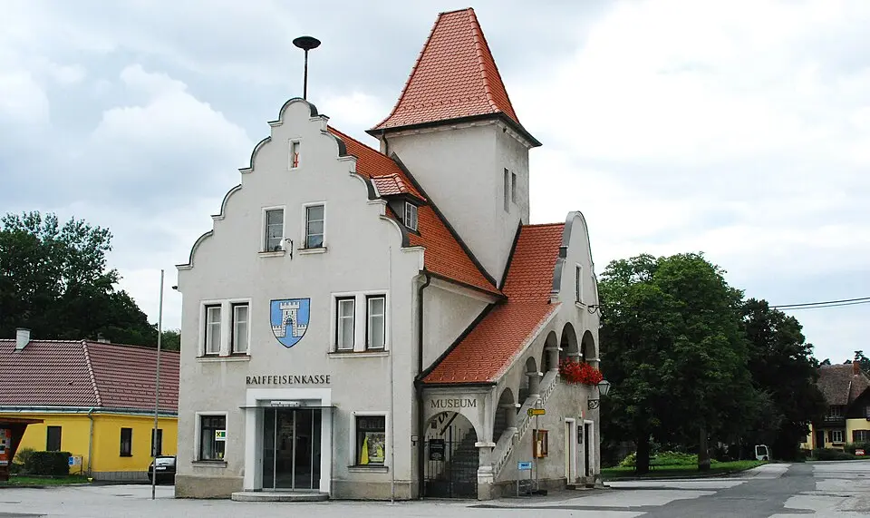 Rathaus Weikertschlag an der Thaya