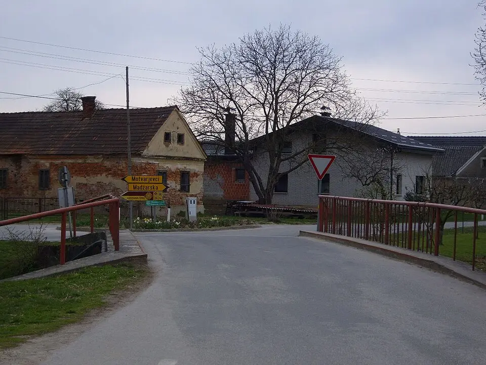Slika: Brigitte from Österreich · CC BY-SA 2.0 Občina Kobilje