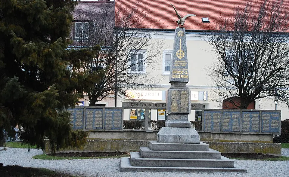 Kriegerdenkmal, Garten/Park (Gesamtanlage)