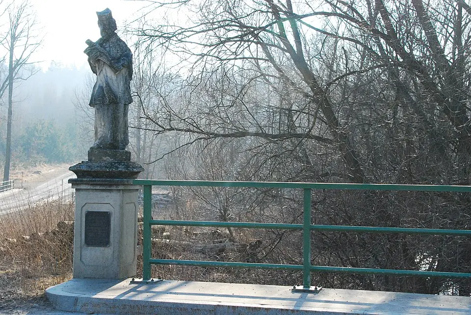 Obrázok: GuentherZ · CC BY 3.0 Figurenbildstock hl. Johannes Nepomuk