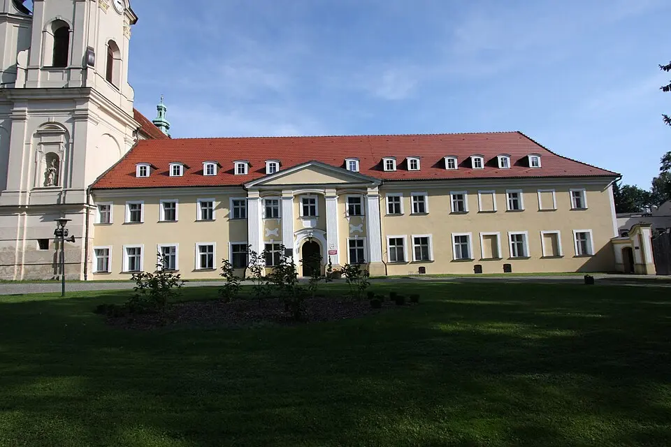 Klasztor