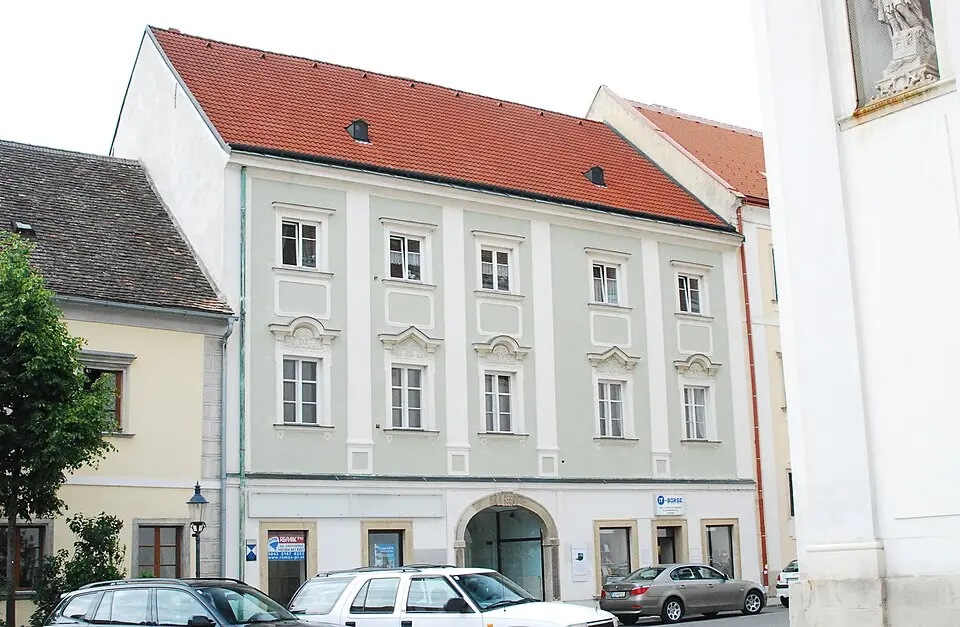Obrázok: GuentherZ · CC BY 3.0 Bürgerhaus