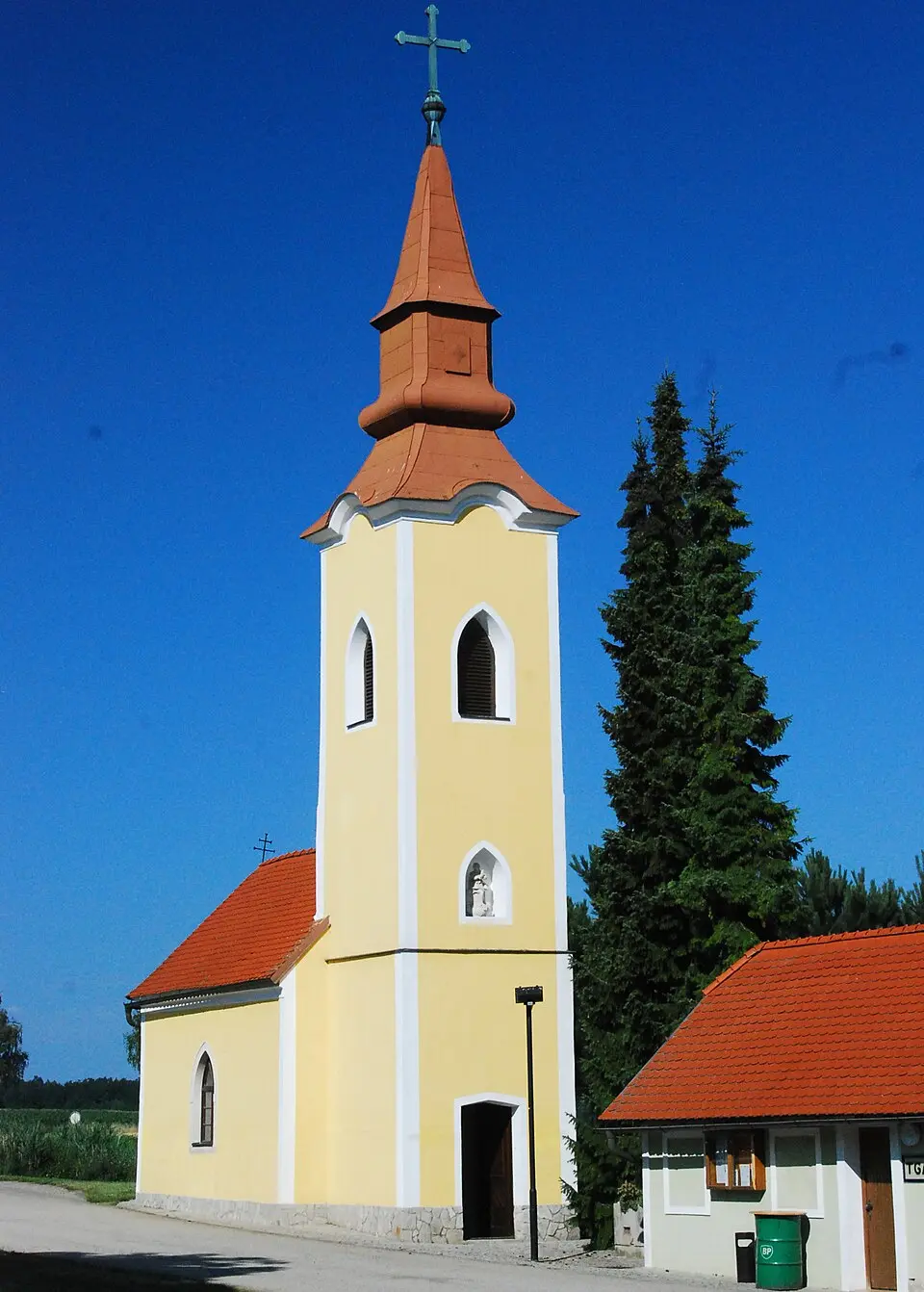 Image: GuentherZ · CC BY 3.0 Ortskapelle Amelsdorf