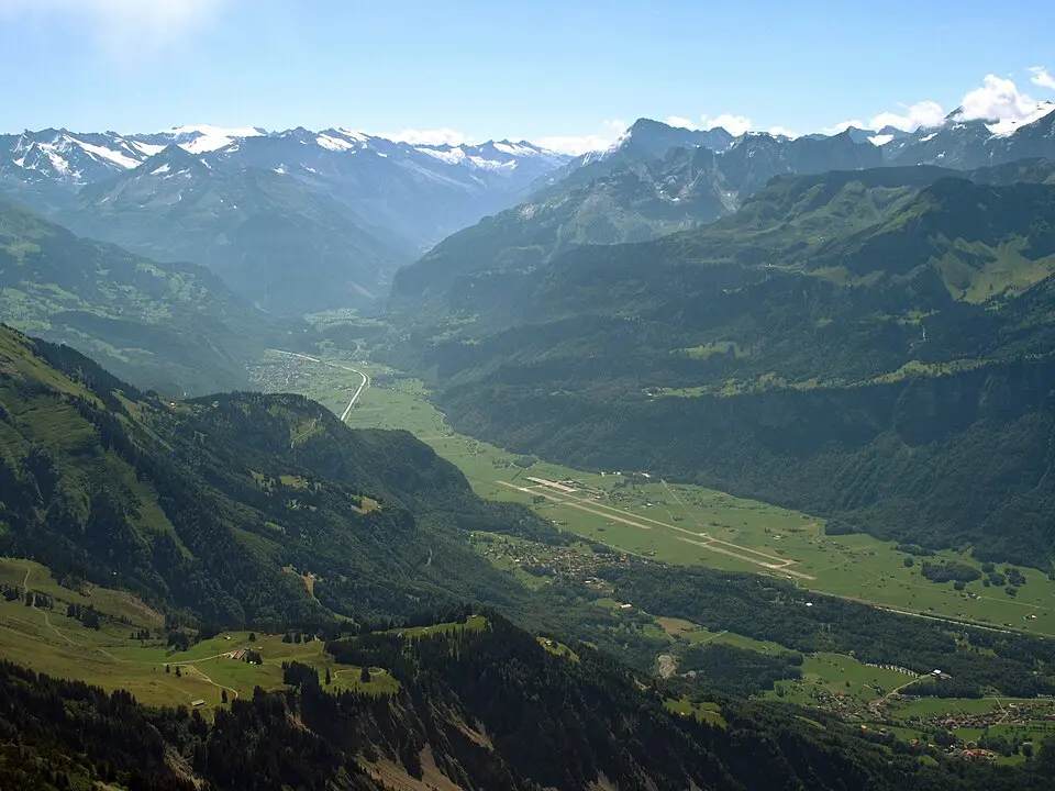 Image: Andrew Bossi · CC BY-SA 2.5 Meiringen air base