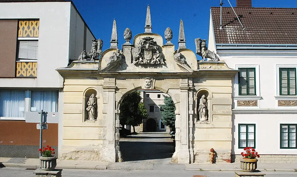 Image: GuentherZ · CC BY 3.0 Triumphtor