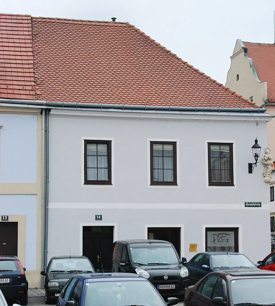 Wohn- und Geschäftshaus