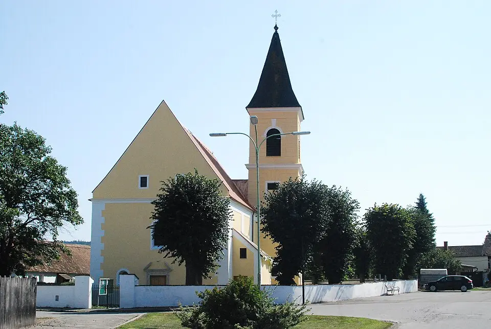 Bild: GuentherZ · CC BY 3.0 Kath. Pfarrkirche Mariae Himmelfahrt