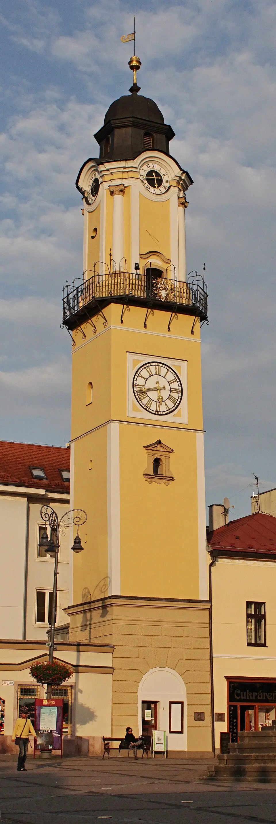 Zelená veža, hodinová veža