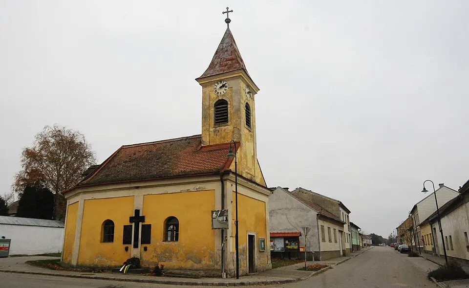 Slika: GuentherZ (talk) · CC BY 3.0 Ortskapelle hl. Maria von Lourdes