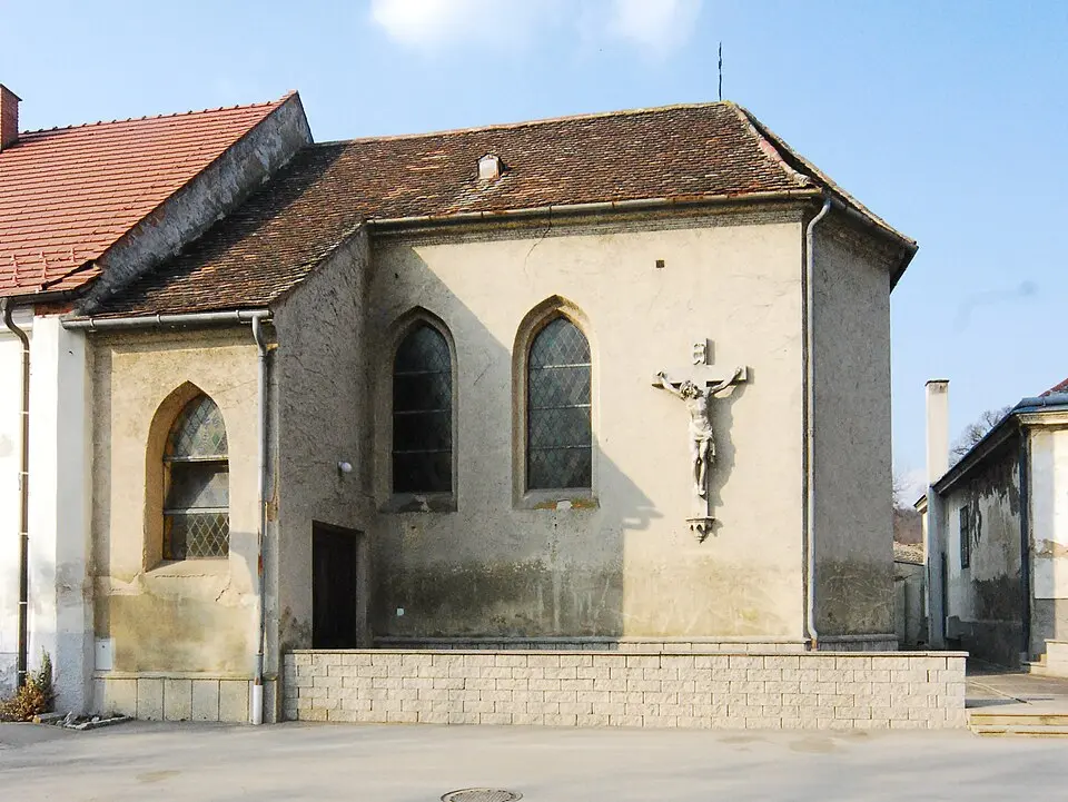 Image: GuentherZ (talk) · CC BY 3.0 Kapelle