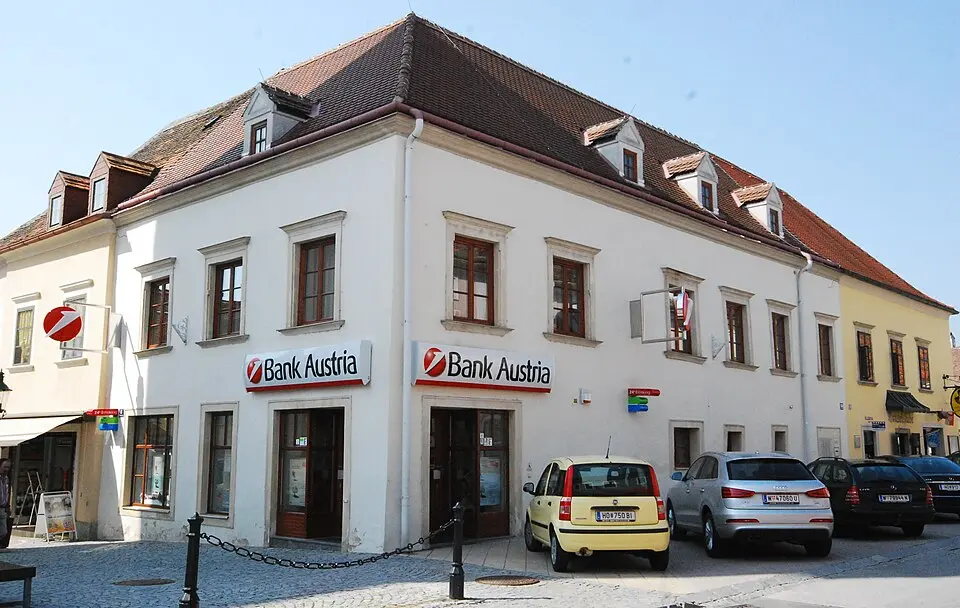 Wohn- und Geschäftshaus