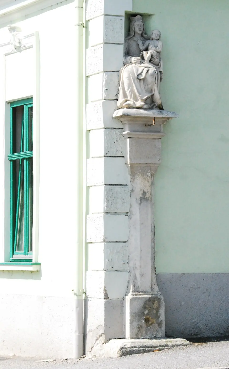 Mariensäule, Madonna mit Kind