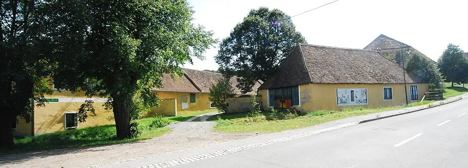 Kép: GuentherZ · CC BY-SA 3.0 AT Meierhof Oberhöflein