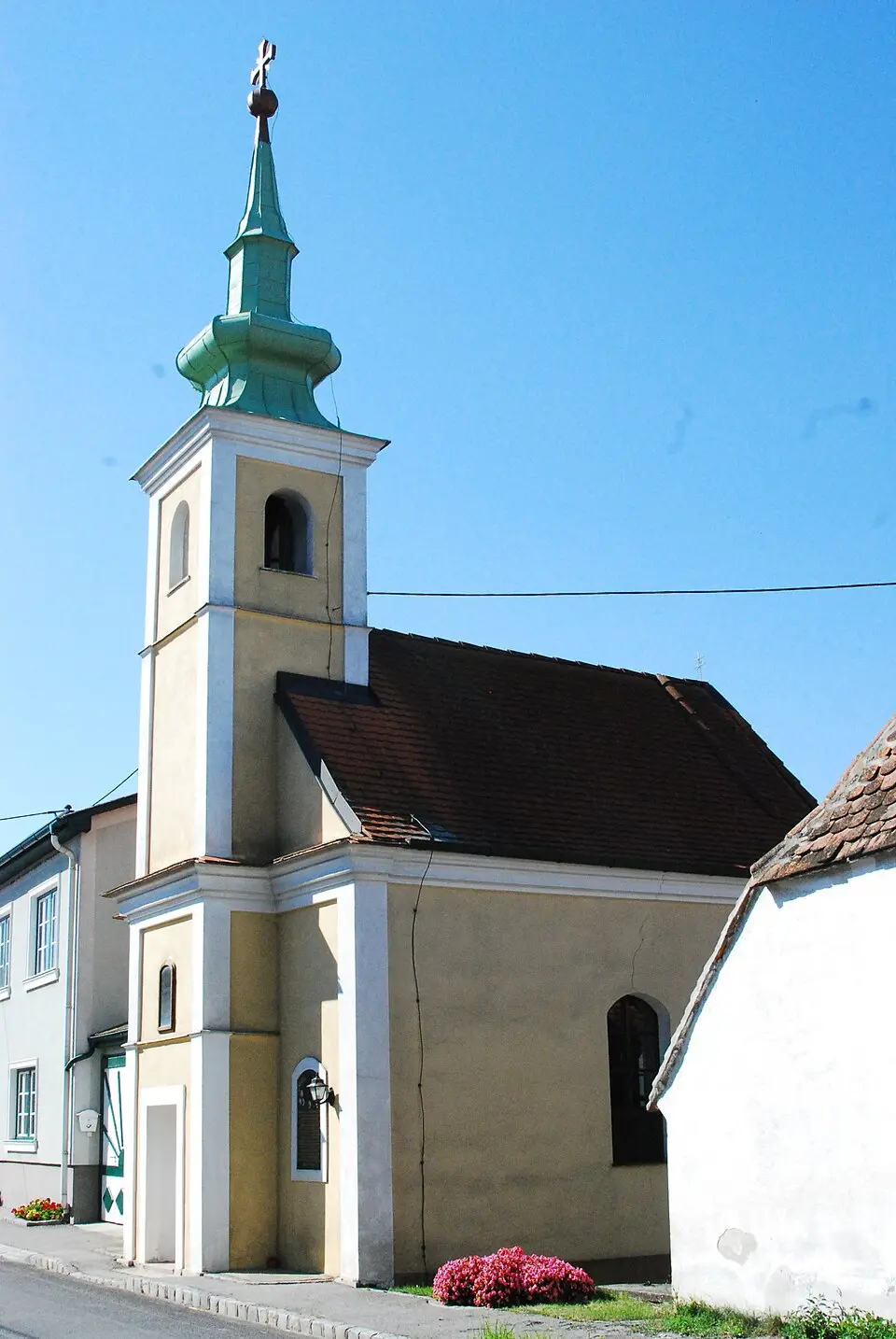 Image: GuentherZ · CC BY-SA 3.0 AT Ortskapelle Rassingdorf