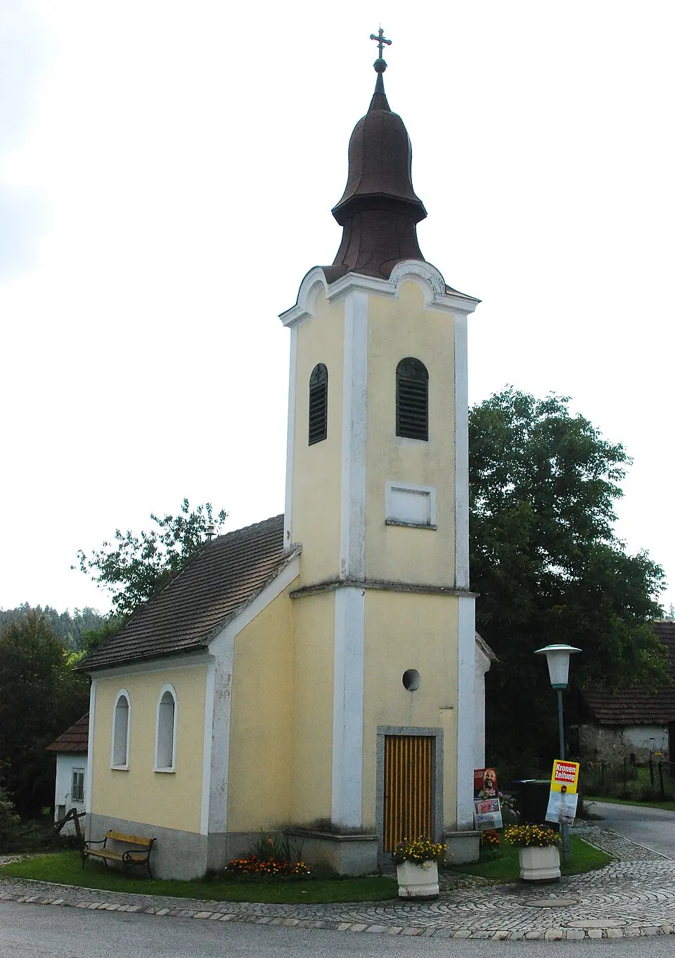 Slika: GuentherZ · CC BY-SA 3.0 AT Ortskapelle Dorna