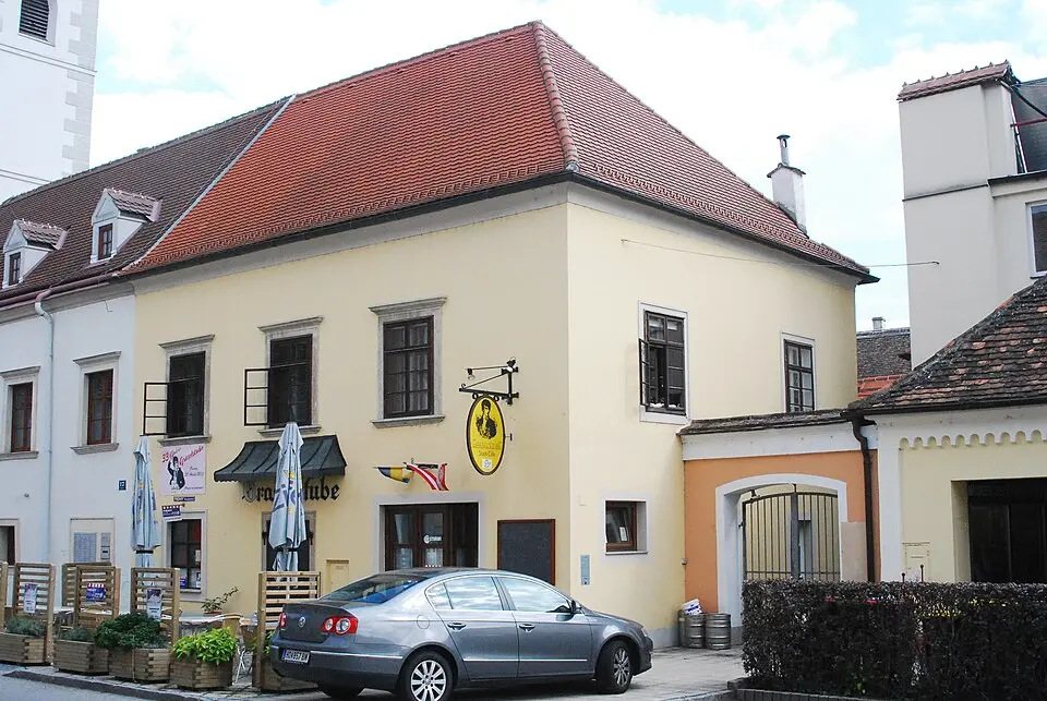 Wohn- und Geschäftshaus
