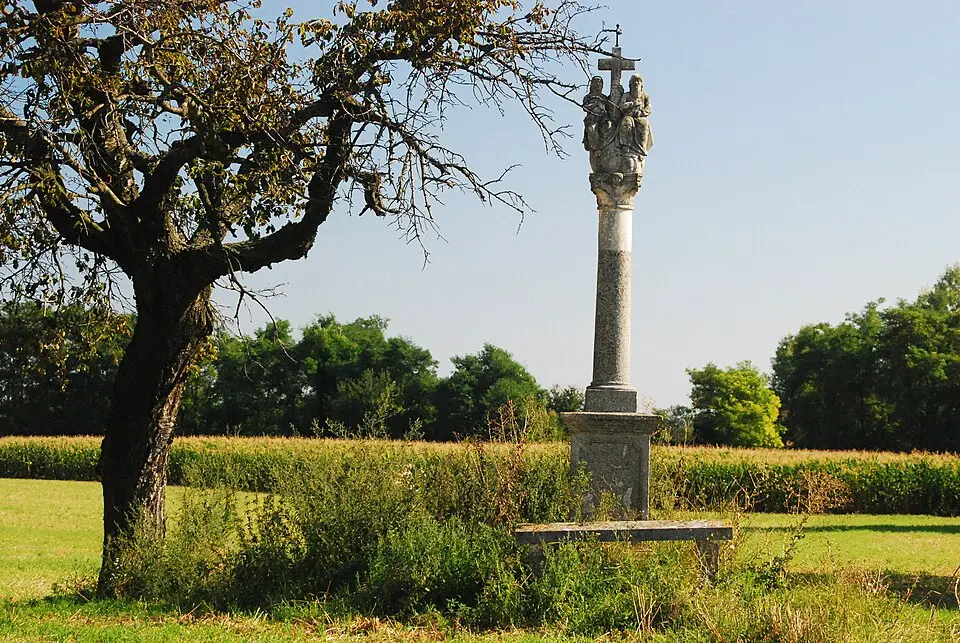 Image: GuentherZ · CC BY-SA 3.0 AT Pestsäule Zogelsdorf