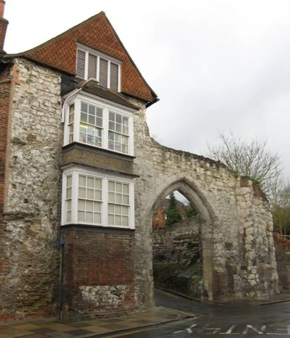 Image: Nickuae · Public domain Guildford Museum